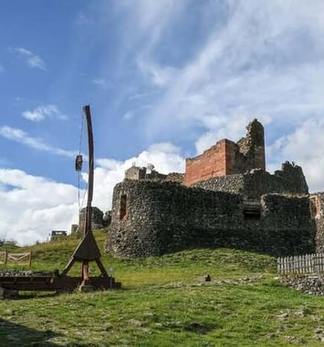 Animations médiévales et visite guidée des restaurations du château
