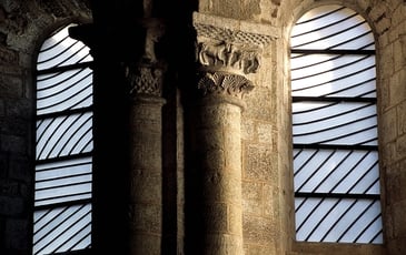 Visite guidée des tribunes de l'abbatiale de Conques