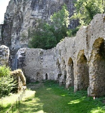 Réimaginer le site médiéval de Peyrusse-le-Roc, découvrir ses mystères