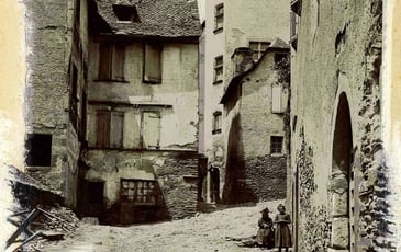 Conques hier et aujourd'hui : visite du village en image