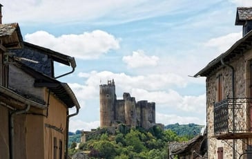 Venez explorer le village de Najac !