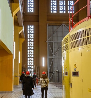 Visite inédite de la centrale EDF du Pouget : la force de l'eau à l'état pur