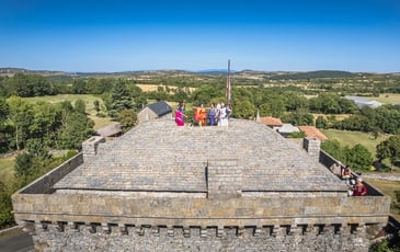 Suivez le guide au phare du Larzac !