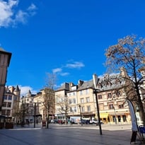 Visite guidée : Rodez de place en place