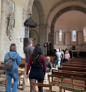Découverte de l'église Sainte-Foy et de l'ancienne forge de Montrozier
