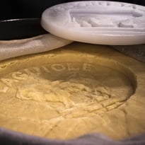 Visite guidée sur la fabrication du fromage : à la découverte du Laguiole AOP et de la Tome fraîche de l'Aubrac IGP