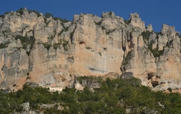 Visite commentée de l'ancien presbytère, de la chapelle et du fortia de Mostuéjouls