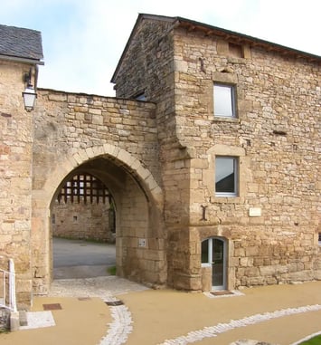 Visite guidée du village fortifié de Vimenet