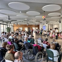 Rencontres transgénérationnelles autour de la Ganterie en Pays de Millau avec le groupe Lo Ganterielo
