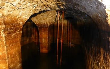 Visite de la citerne du château de Sévérac !