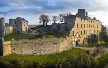 Visite guidée de la cité médiévale de Sévérac et de son château perché