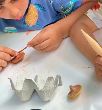 Atelier de création de toupie en argile