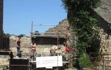 Projection : chantiers bénévoles, patrimoine vivifié